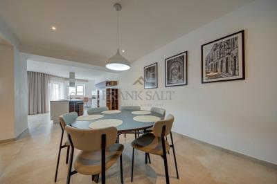 923432_20251030120214987216