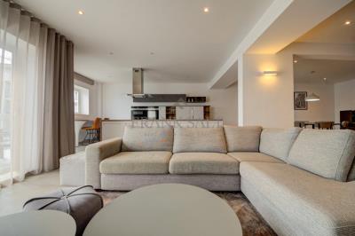 923432_20251030120219304533