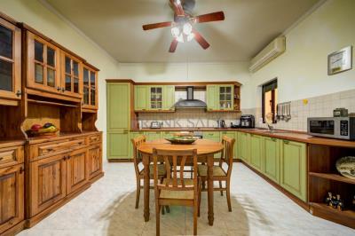 923184_20251023132107191872