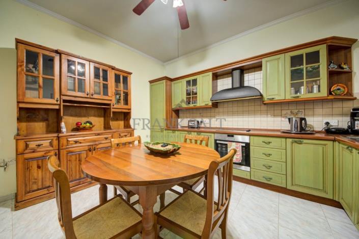 Image No.9-3 Bed Apartment for sale