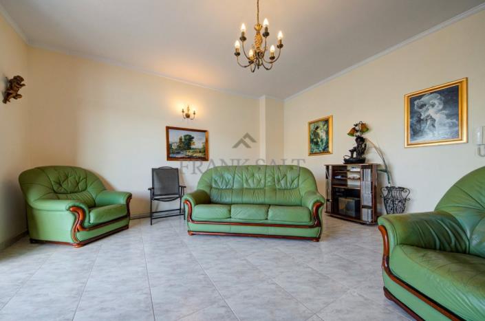 Image No.14-3 Bed Apartment for sale