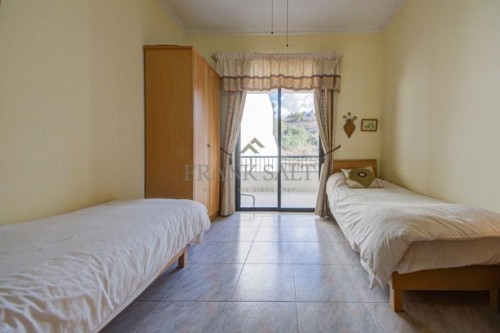 Image No.28-3 Bed Apartment for sale