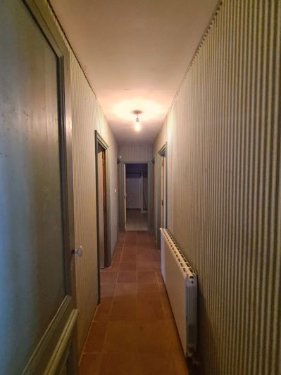 Image No.19-8 Bed House for sale