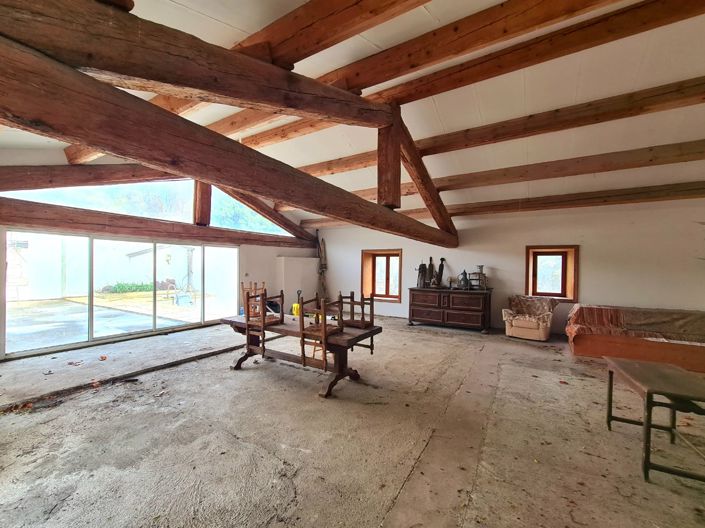 Image No.25-8 Bed House for sale