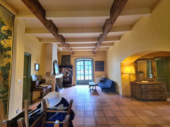 Image No.12-8 Bed House for sale