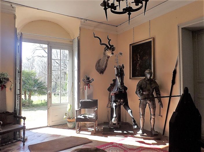 Image No.24-13 Bed Property for sale