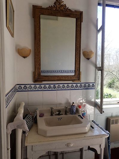 Image No.37-13 Bed Property for sale