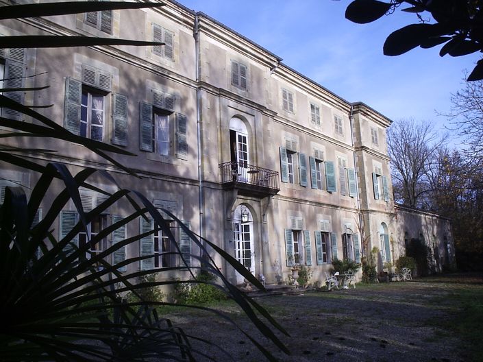 Image No.4-13 Bed Property for sale