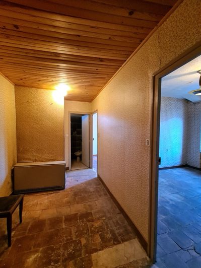 Image No.9-3 Bed House for sale