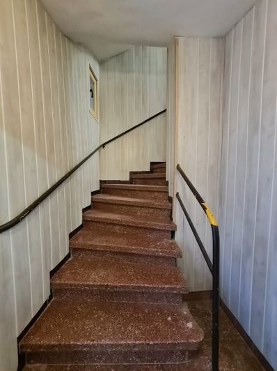 Image No.8-3 Bed House for sale