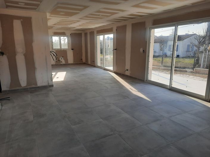 Image No.4-3 Bed Property for sale