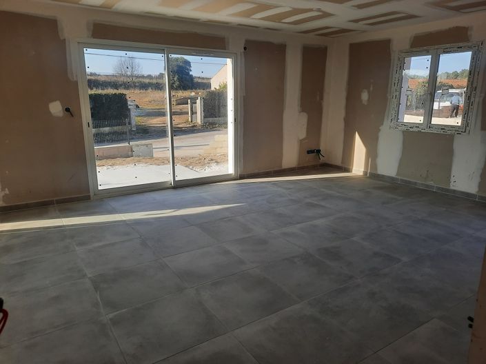 Image No.5-3 Bed Property for sale