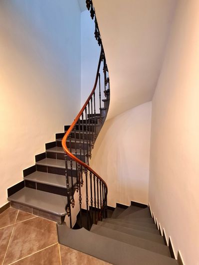 Image No.19-5 Bed House for sale