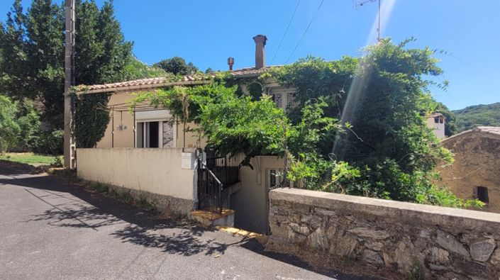 Image No.1-2 Bed House for sale