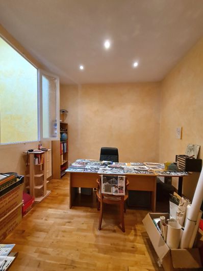 Image No.28-6 Bed House for sale