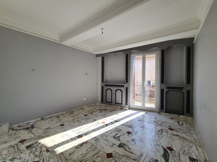 Image No.12-5 Bed House for sale