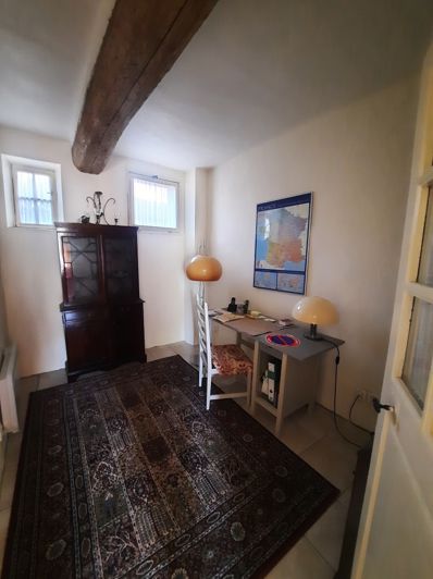 Image No.15-3 Bed House for sale