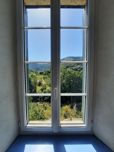 Image No.16-5 Bed Property for sale