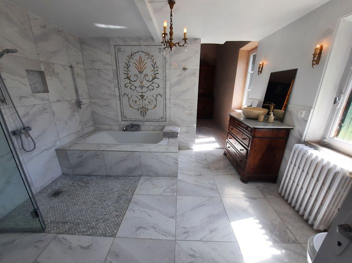 Image No.18-5 Bed Property for sale