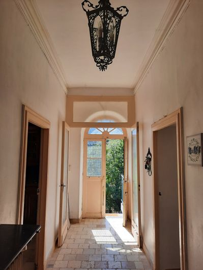 Image No.23-5 Bed Property for sale