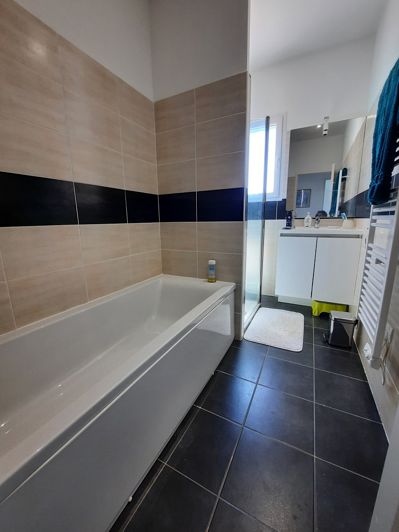 Image No.13-5 Bed Property for sale