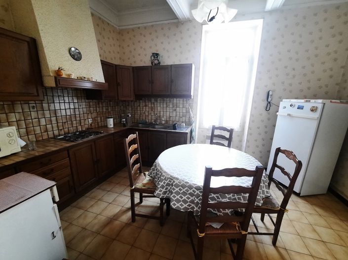 Image No.5-2 Bed House for sale