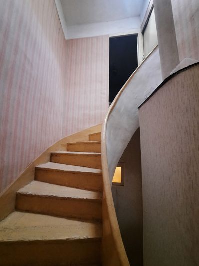 Image No.8-2 Bed House for sale