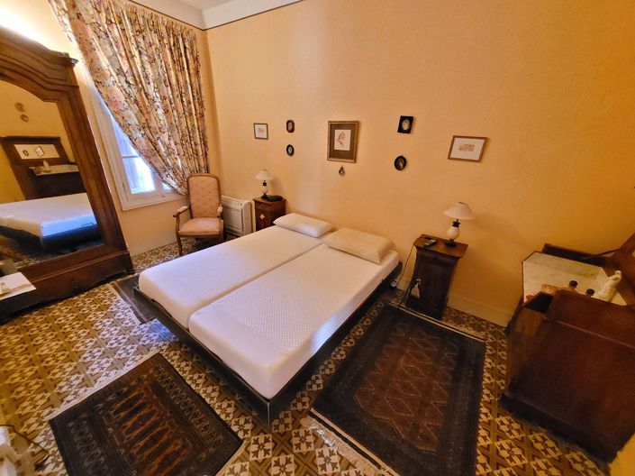 Image No.13-5 Bed Property for sale