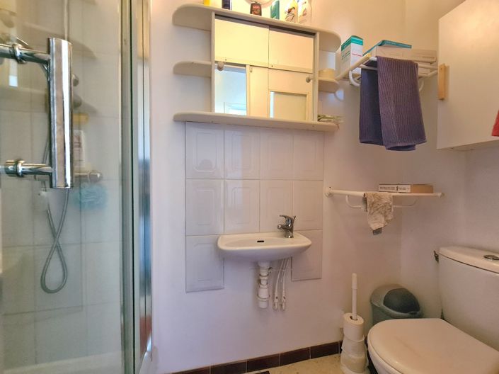 Image No.17-5 Bed House for sale