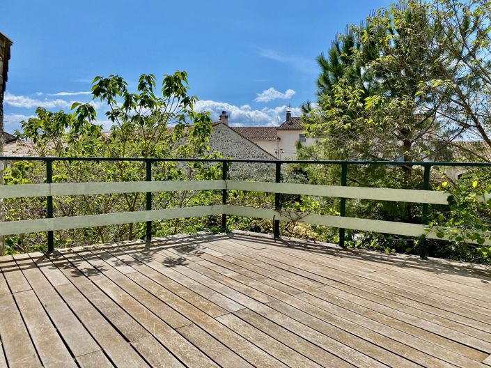 Image No.2-6 Bed House for sale