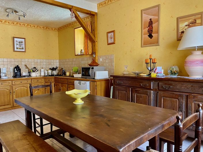 Image No.8-6 Bed House for sale