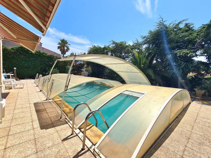 Image No.6-4 Bed Property for sale