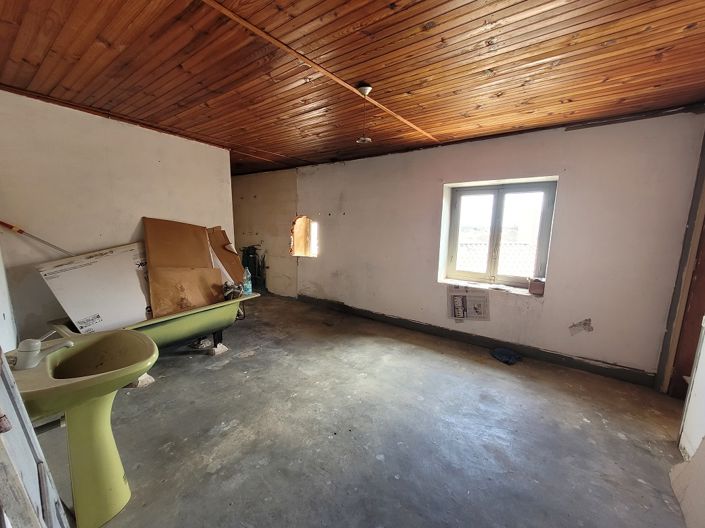 Image No.19-3 Bed House for sale