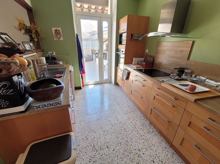 Image No.8-3 Bed House for sale