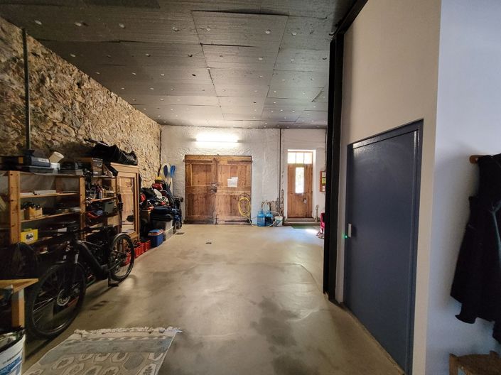 Image No.19-5 Bed House for sale