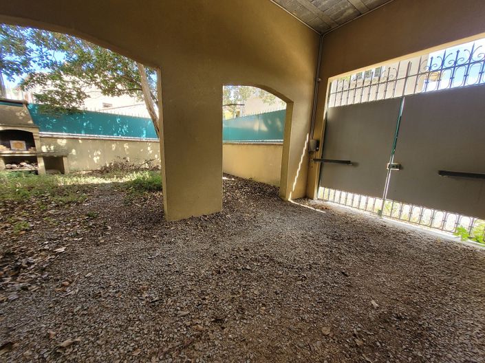 Image No.6-5 Bed House for sale