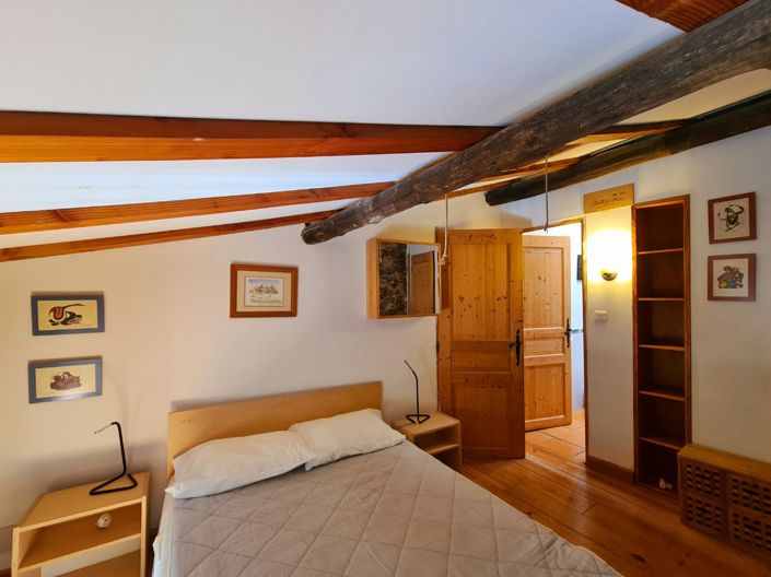 Image No.18-5 Bed House for sale