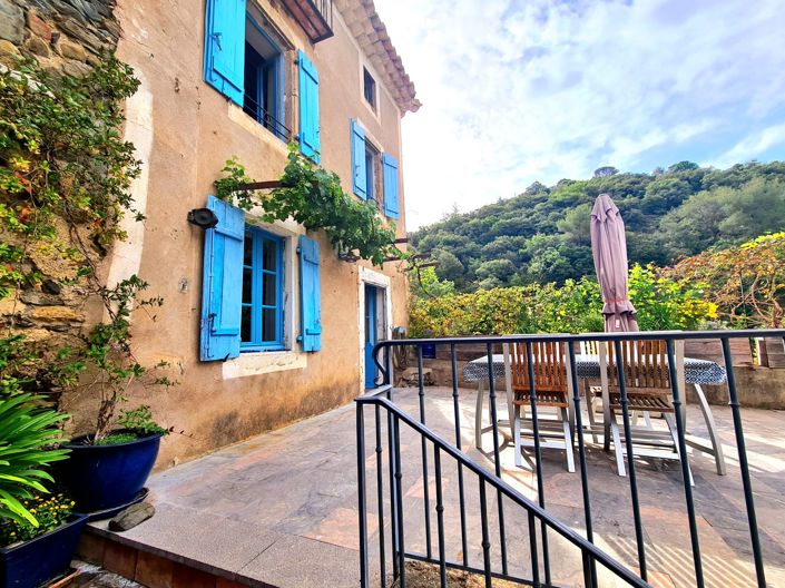 Image No.8-5 Bed House for sale