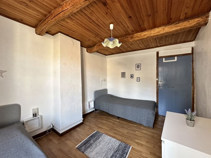 Image No.19-3 Bed House for sale