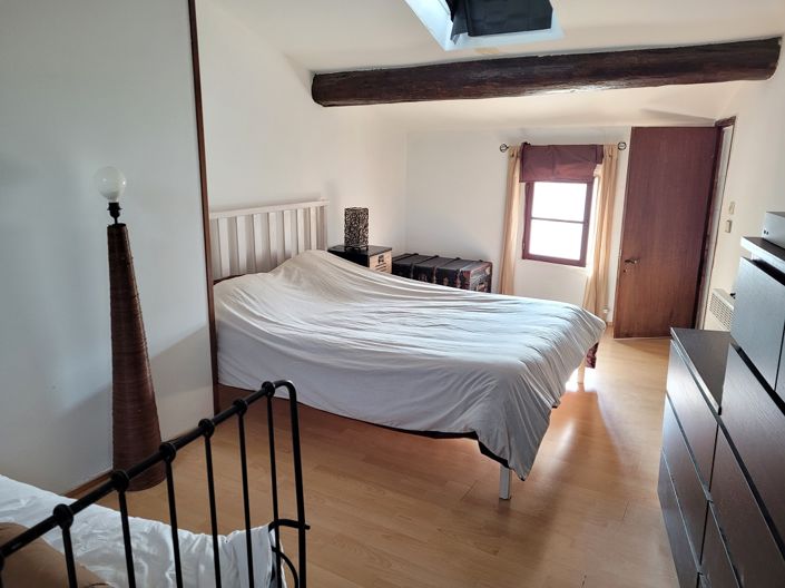 Image No.13-2 Bed House for sale