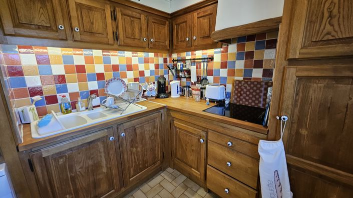 Image No.17-3 Bed House for sale