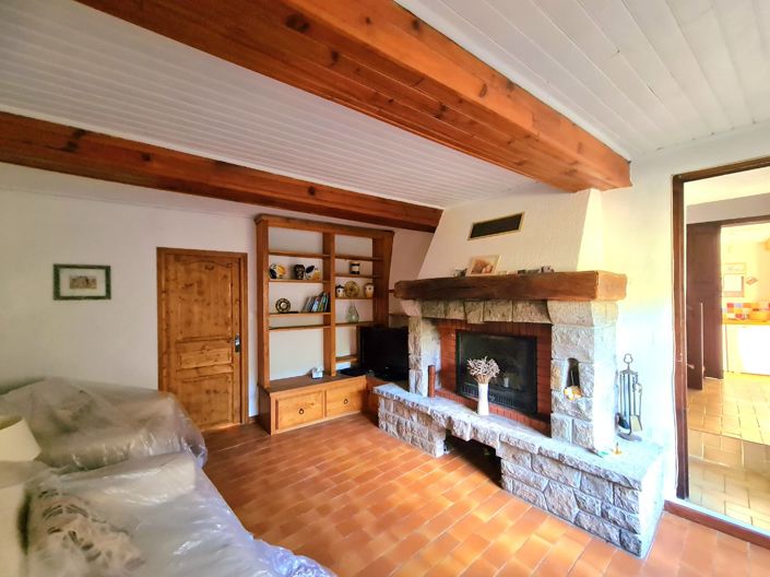 Image No.8-3 Bed House for sale