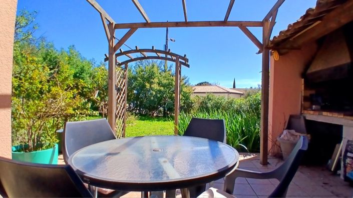 Image No.5-4 Bed Property for sale