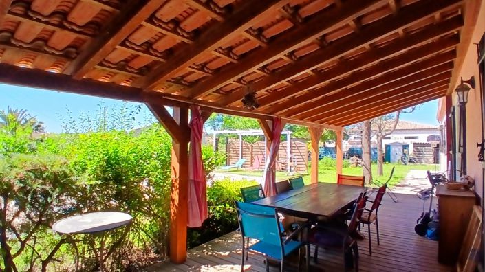 Image No.6-4 Bed Property for sale