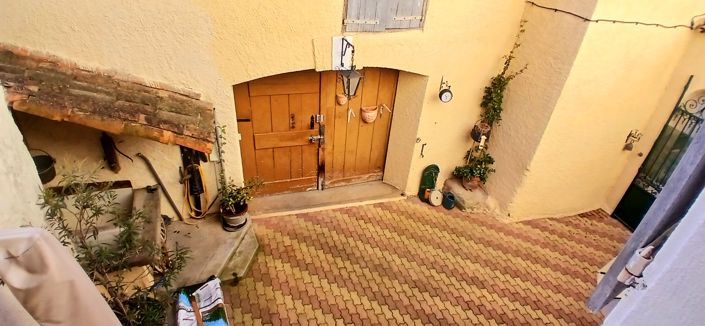 Image No.9-2 Bed House for sale