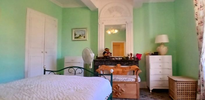 Image No.20-2 Bed House for sale