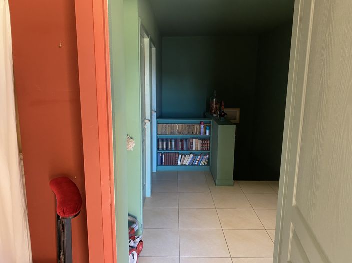 Image No.26-5 Bed Property for sale