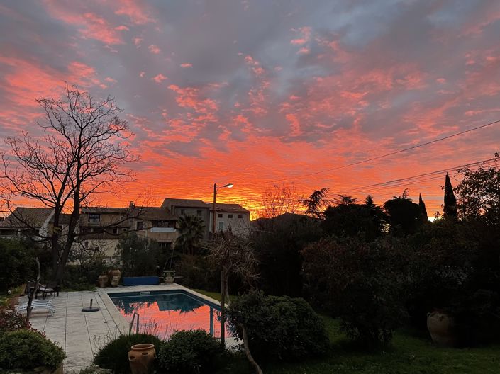 Image No.2-5 Bed Property for sale