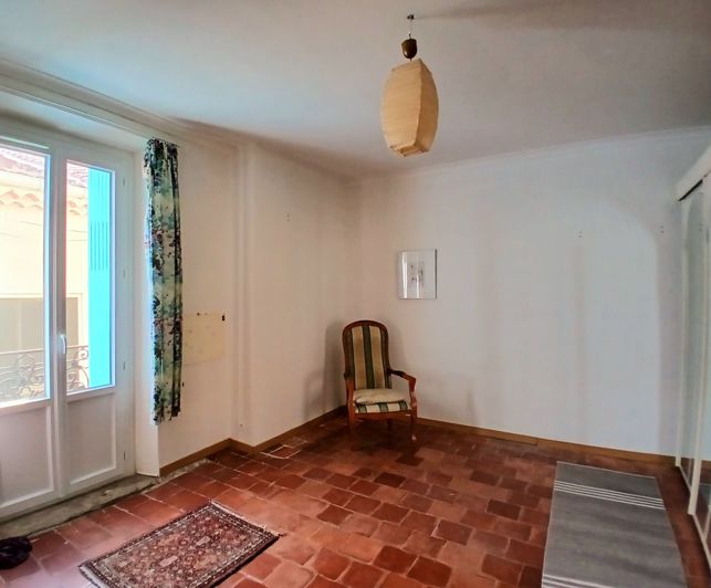 Image No.26-6 Bed House for sale