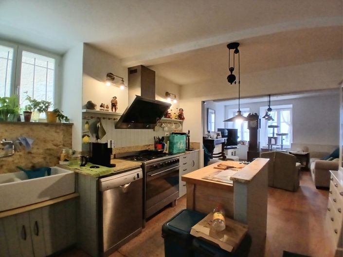 Image No.11-5 Bed House for sale